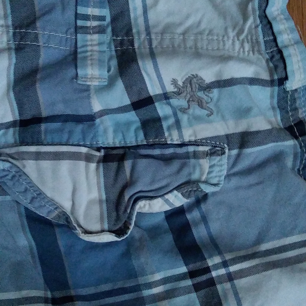 Shorts - Picture 5 of 6